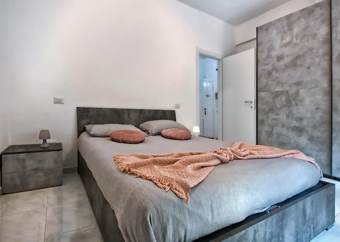 Romantico A Trastevere Apartment *